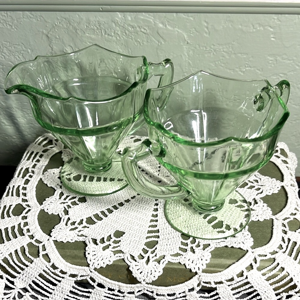 Vintage Green Depression Glass Creamer & Sugar Liberty Works Egg Harbor Pattern